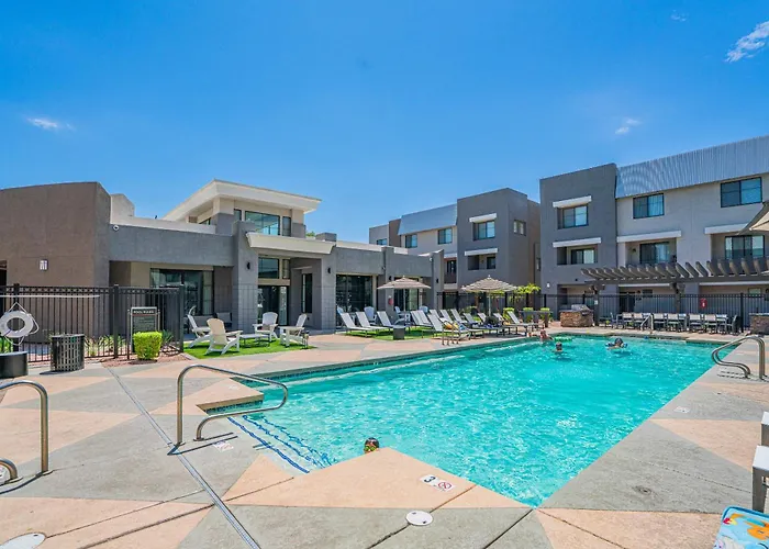 Stadium Retreat Pool Gym & Westgate Az